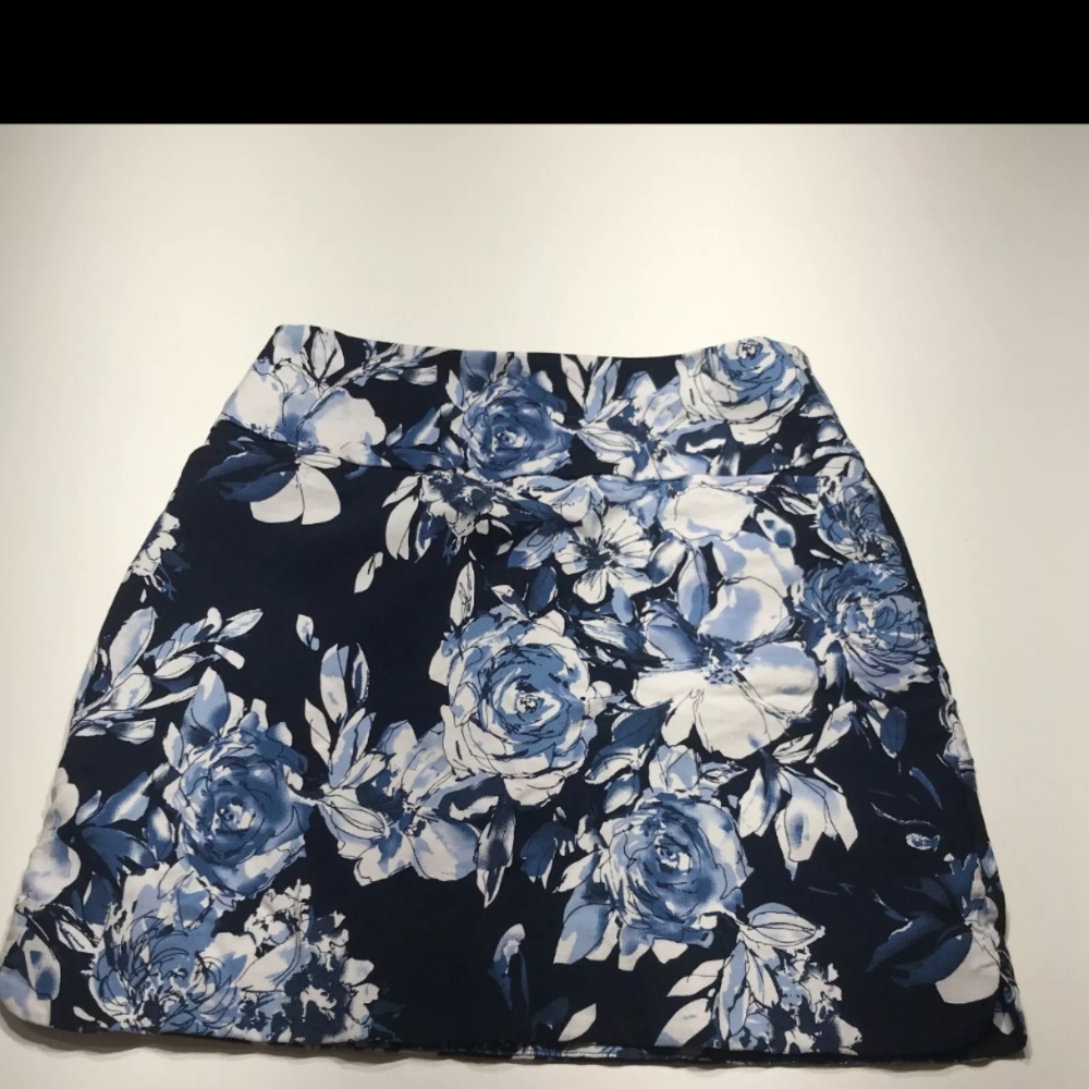 Blue and White A-Line Mini Skirt for Casual Wear Size Large